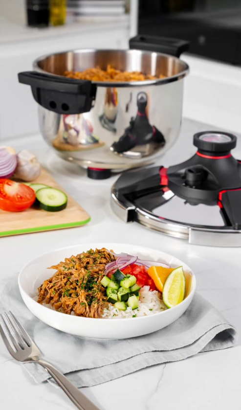 Olla de presión premium con platillo saludable